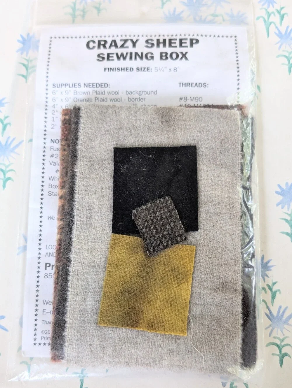 Primitive Gatherings Crazy Sheep Sewing Box Kit NEW Wool Applique Embroidery DIY